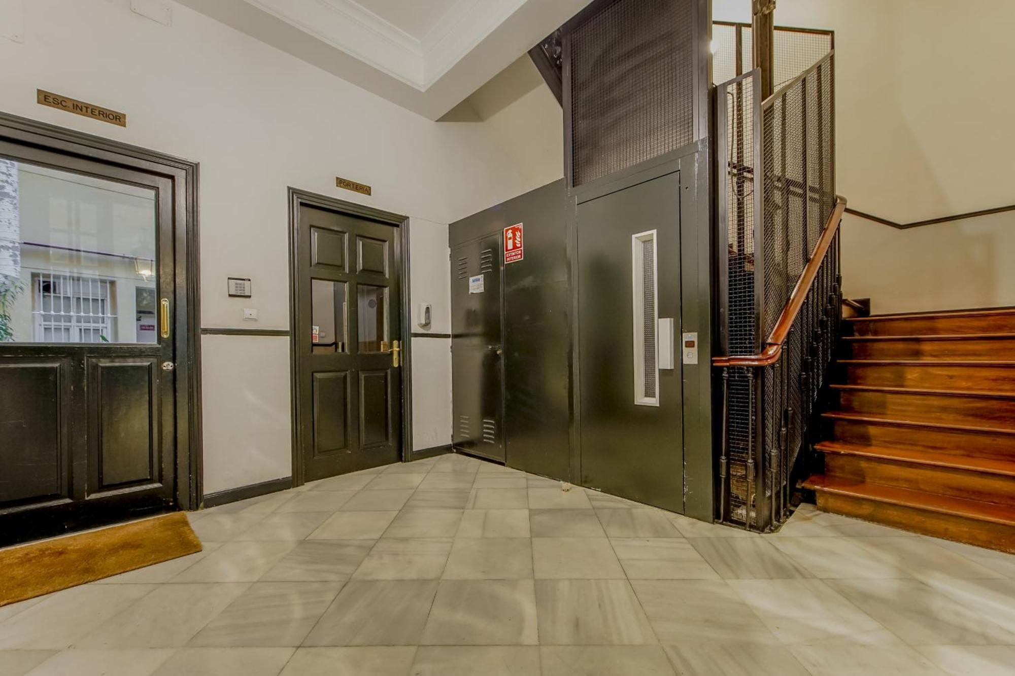 Modern Apt Para 6Pax En La Plaza De Tirso-Centro E1 Мадрид Экстерьер фото