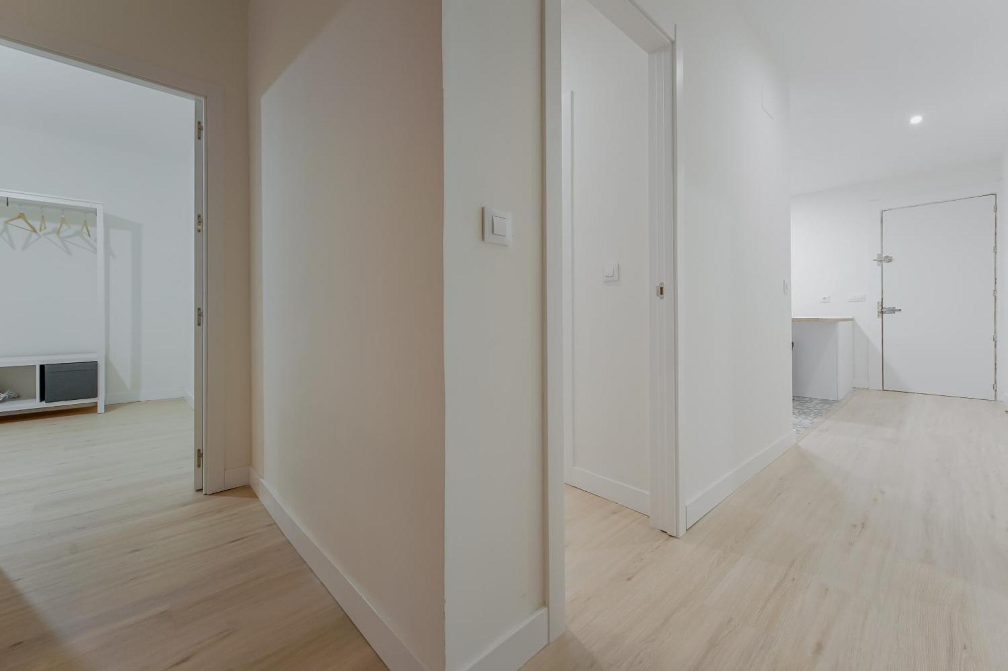 Modern Apt Para 6Pax En La Plaza De Tirso-Centro E1 Мадрид Экстерьер фото