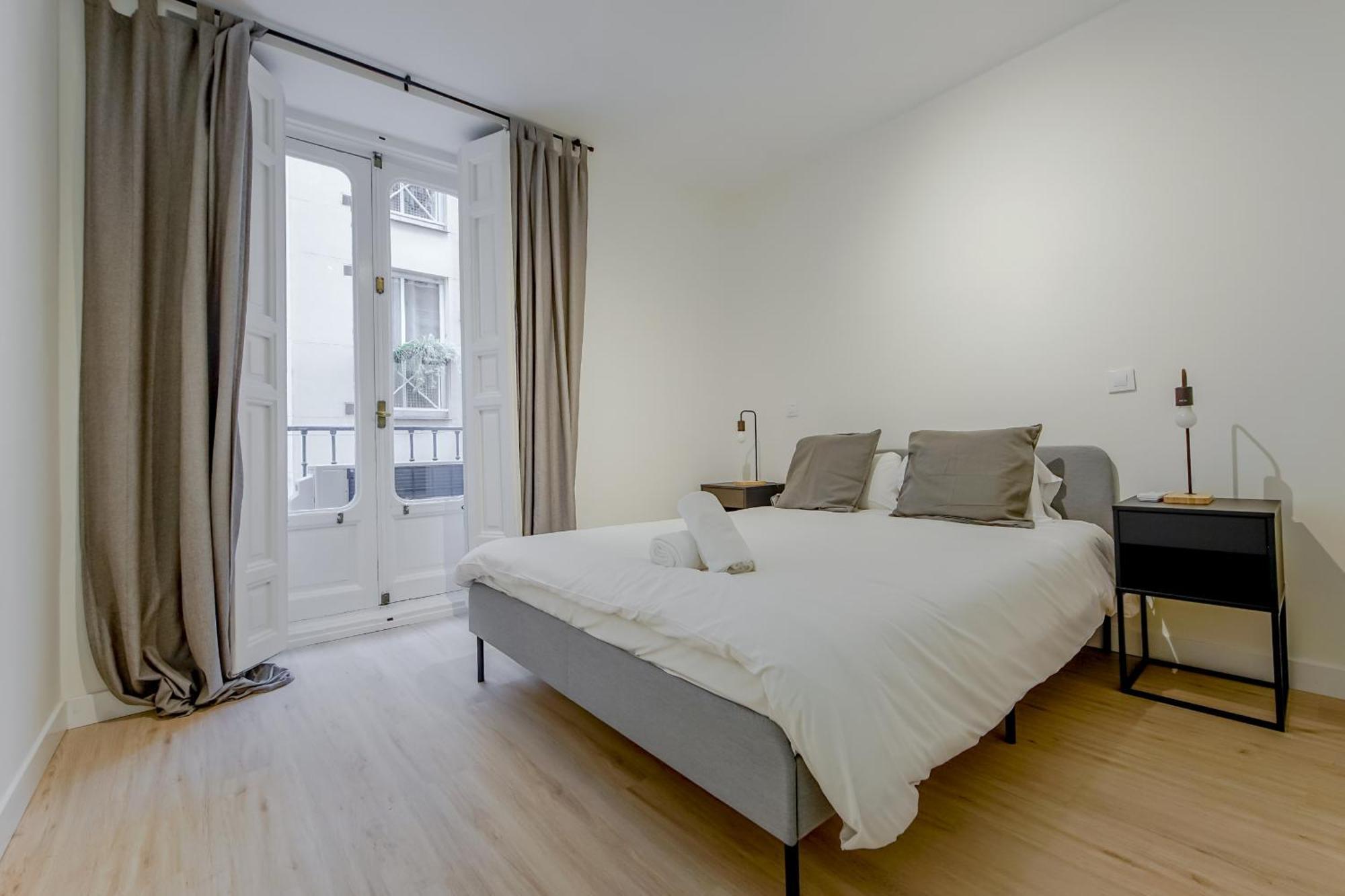 Modern Apt Para 6Pax En La Plaza De Tirso-Centro E1 Мадрид Экстерьер фото